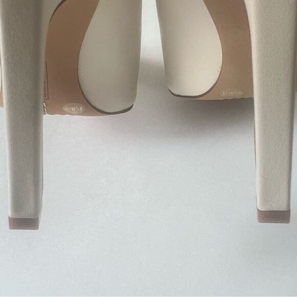 Vince Camuto Setenda Almond Milk Leather Pointed Toe Heeled Pumps Shoe Size 8.5 - Picture 10 of 16